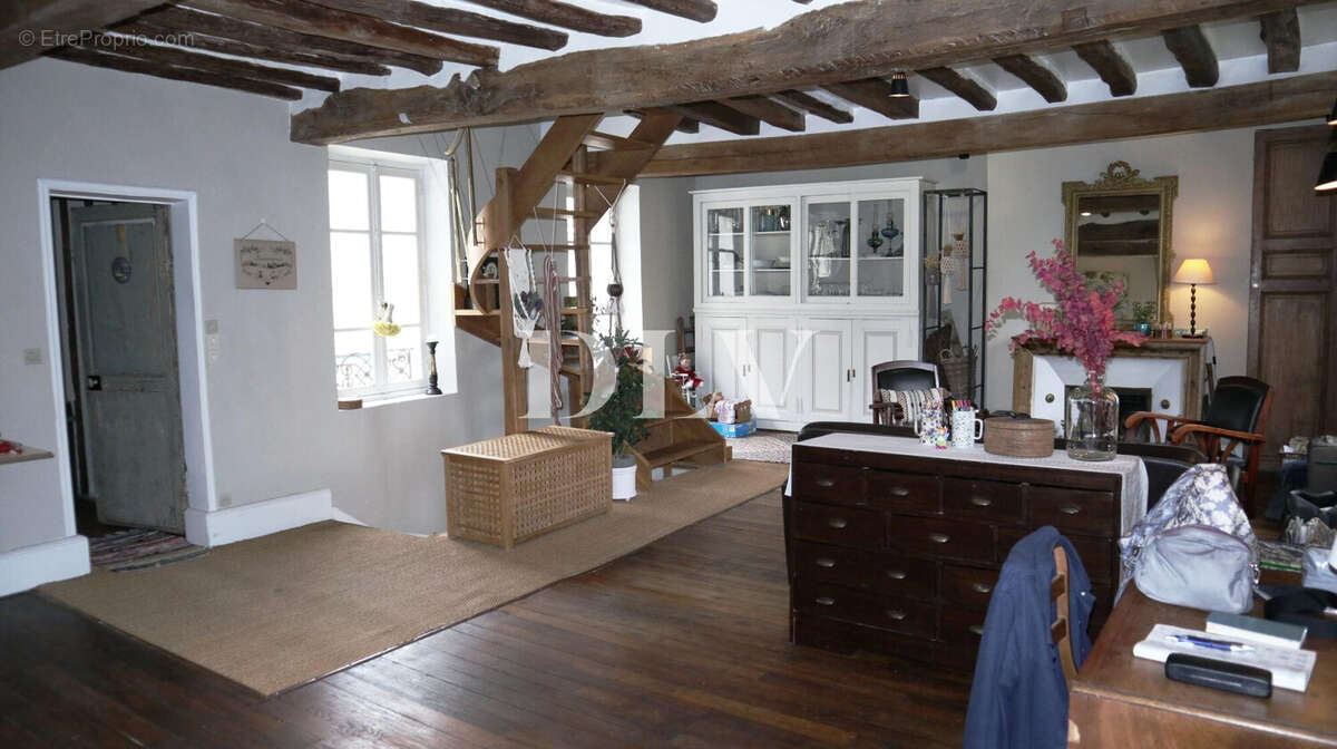 Appartement à FONTAINEBLEAU