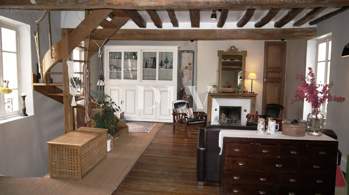 Appartement à FONTAINEBLEAU