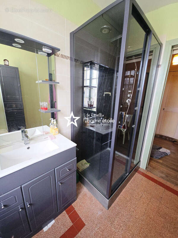 Maison à DOULEVANT-LE-CHATEAU