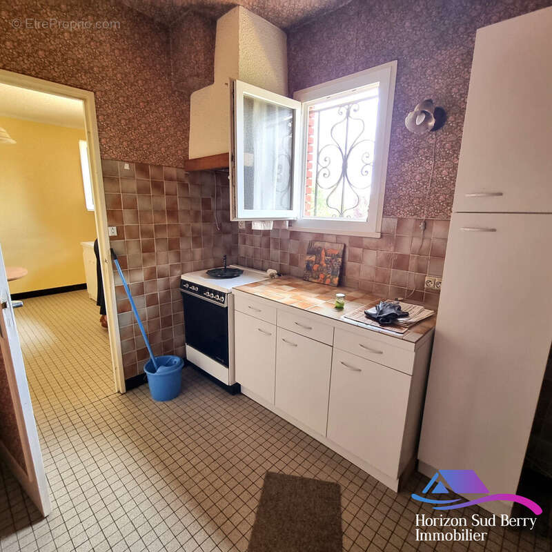 Arrière cuisine - Maison à LA CHATRE