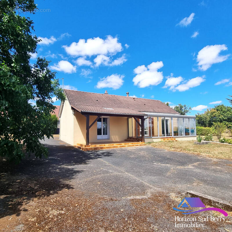 Façade arrière - Maison à MONTCHEVRIER
