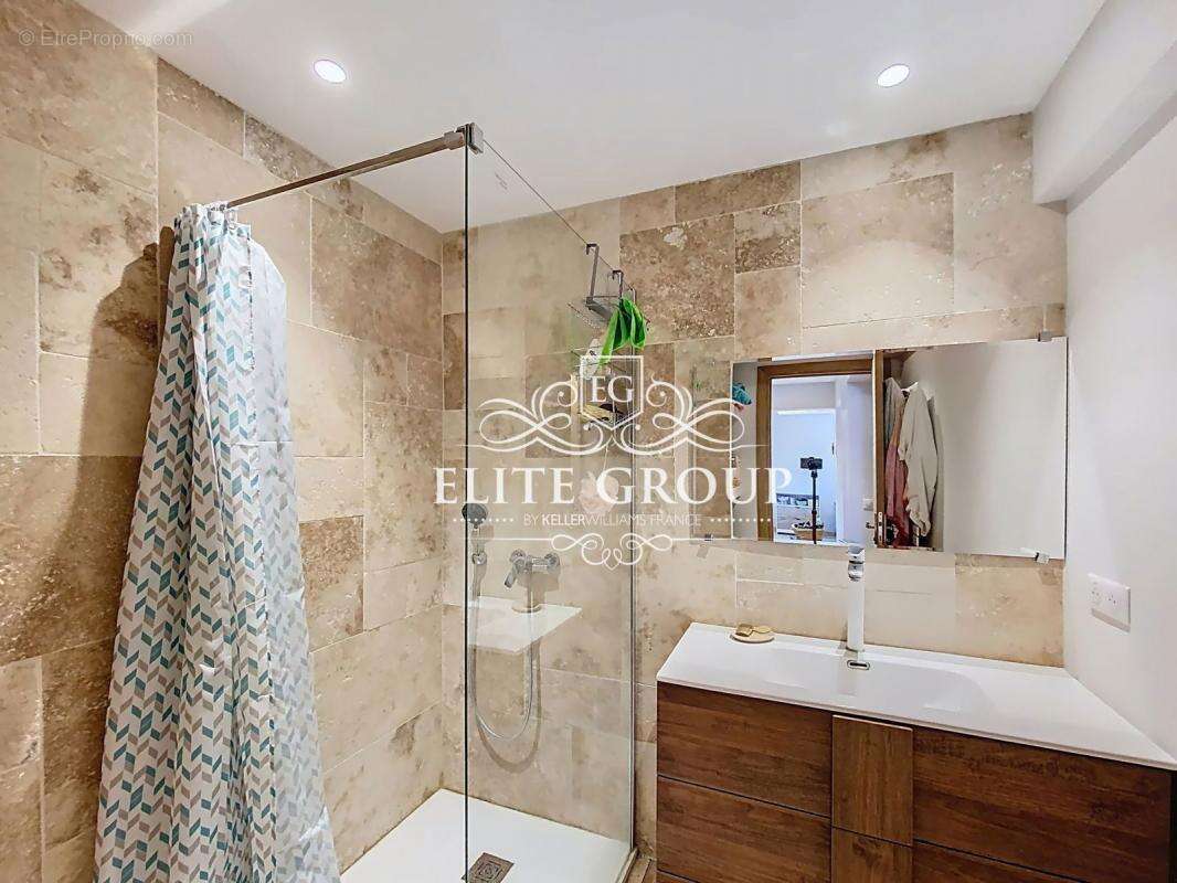 Appartement à LE CANNET