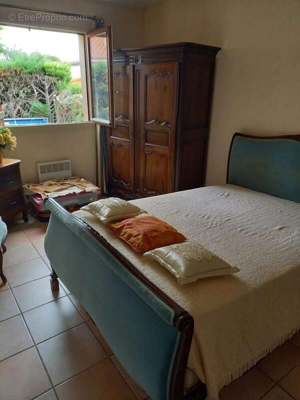 Chambre 1 - Maison à LE SOLER
