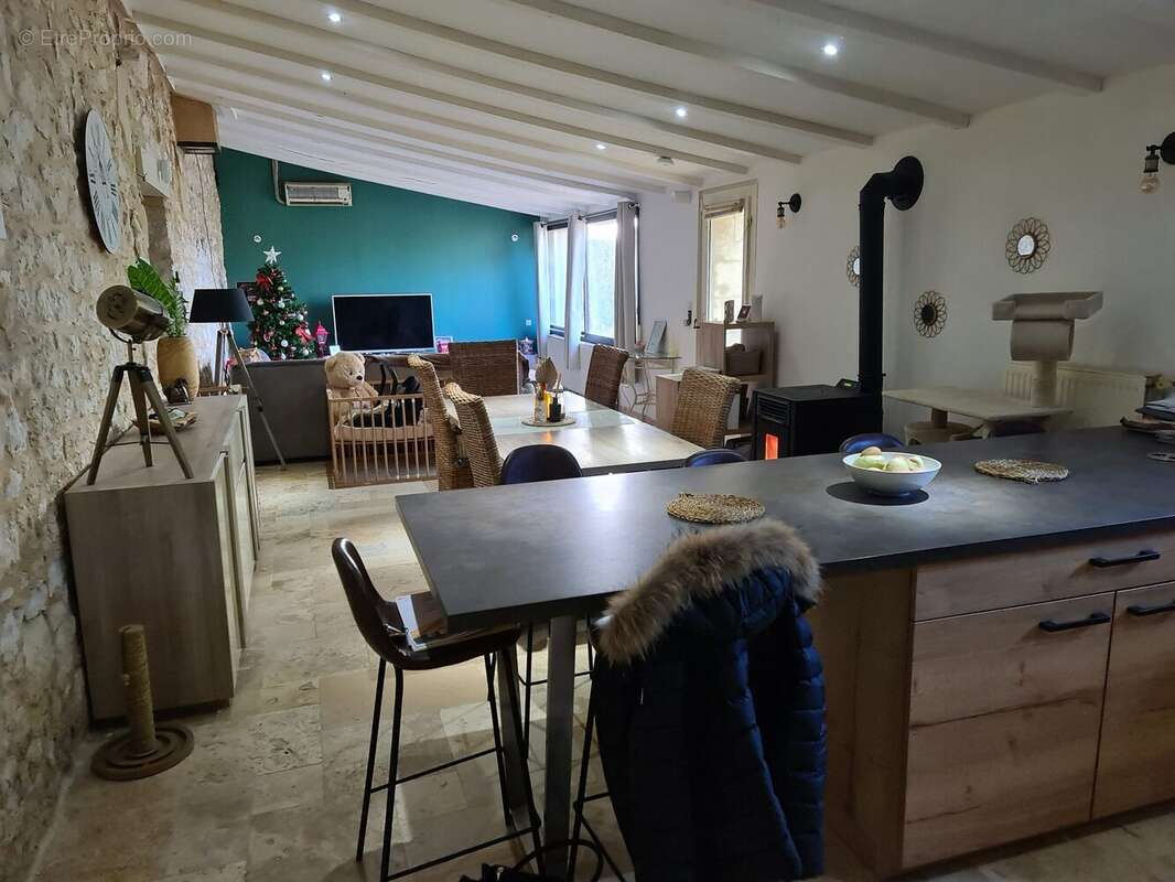 Maison à ROUFFIGNAC-DE-SIGOULES