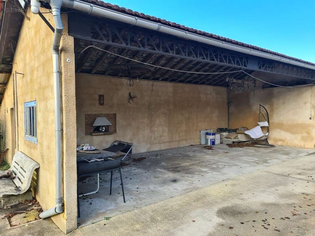 Maison à ROUFFIGNAC-DE-SIGOULES