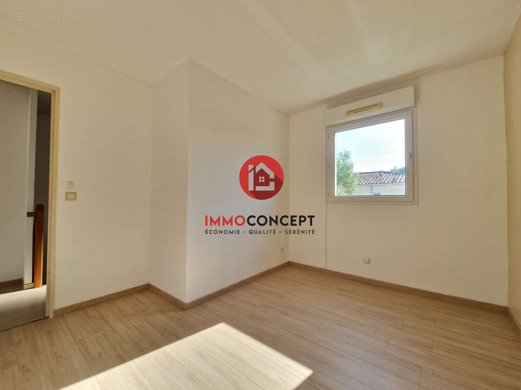 Maison à PONT-SAINT-ESPRIT