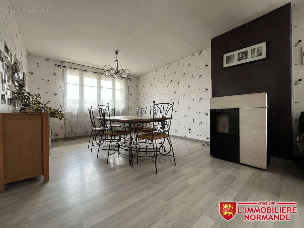 Maison à PACY-SUR-EURE