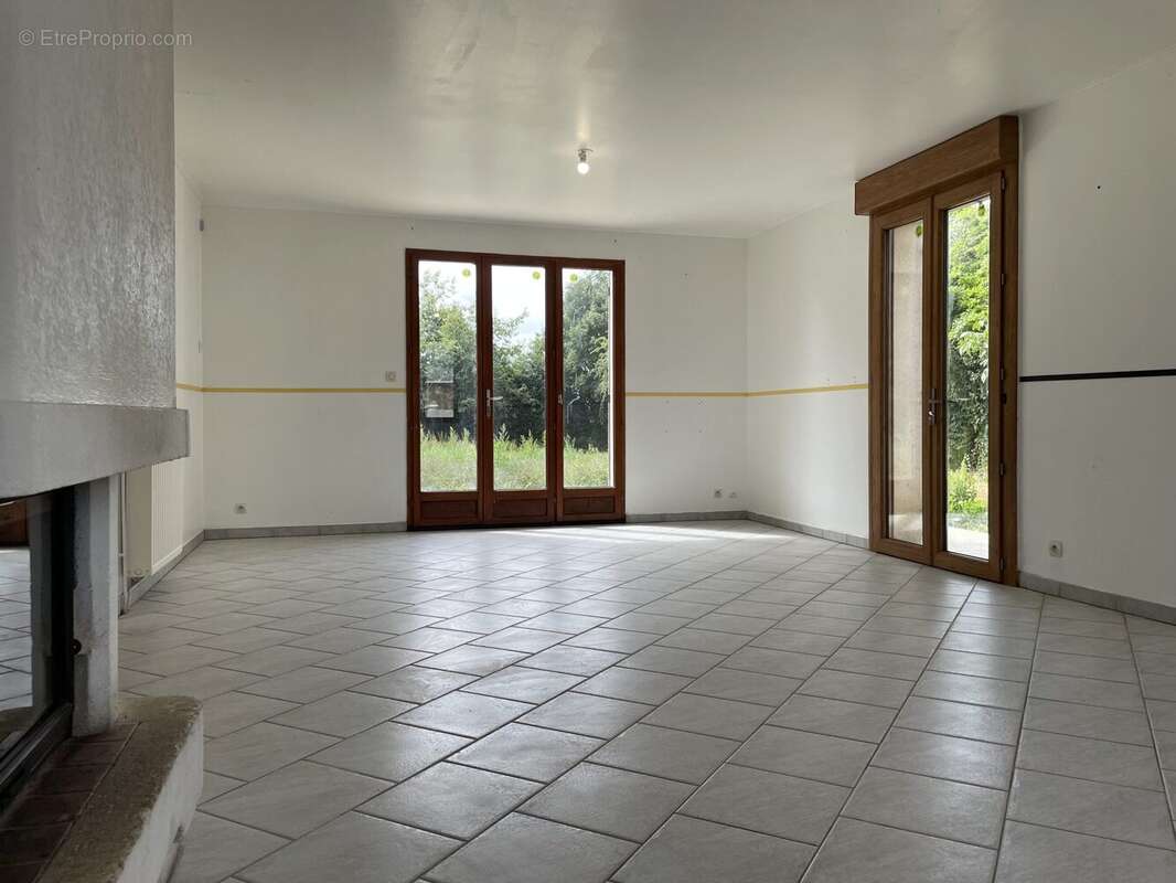 Séjour - Maison à COURCEMONT