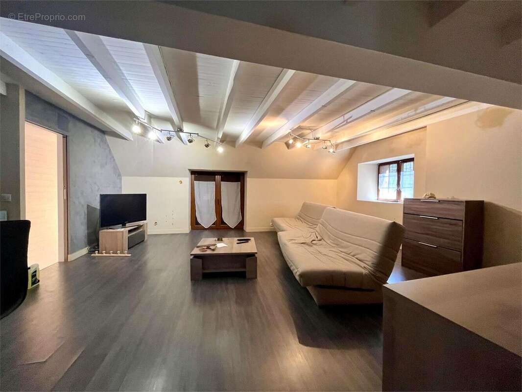 Maison à SAINT-CHELY-D&#039;APCHER