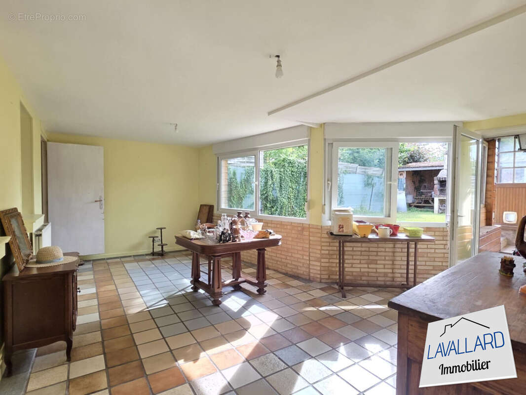 Maison à SAINS-EN-AMIENOIS