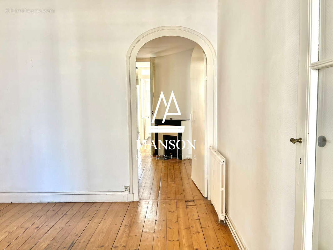 Appartement à BORDEAUX