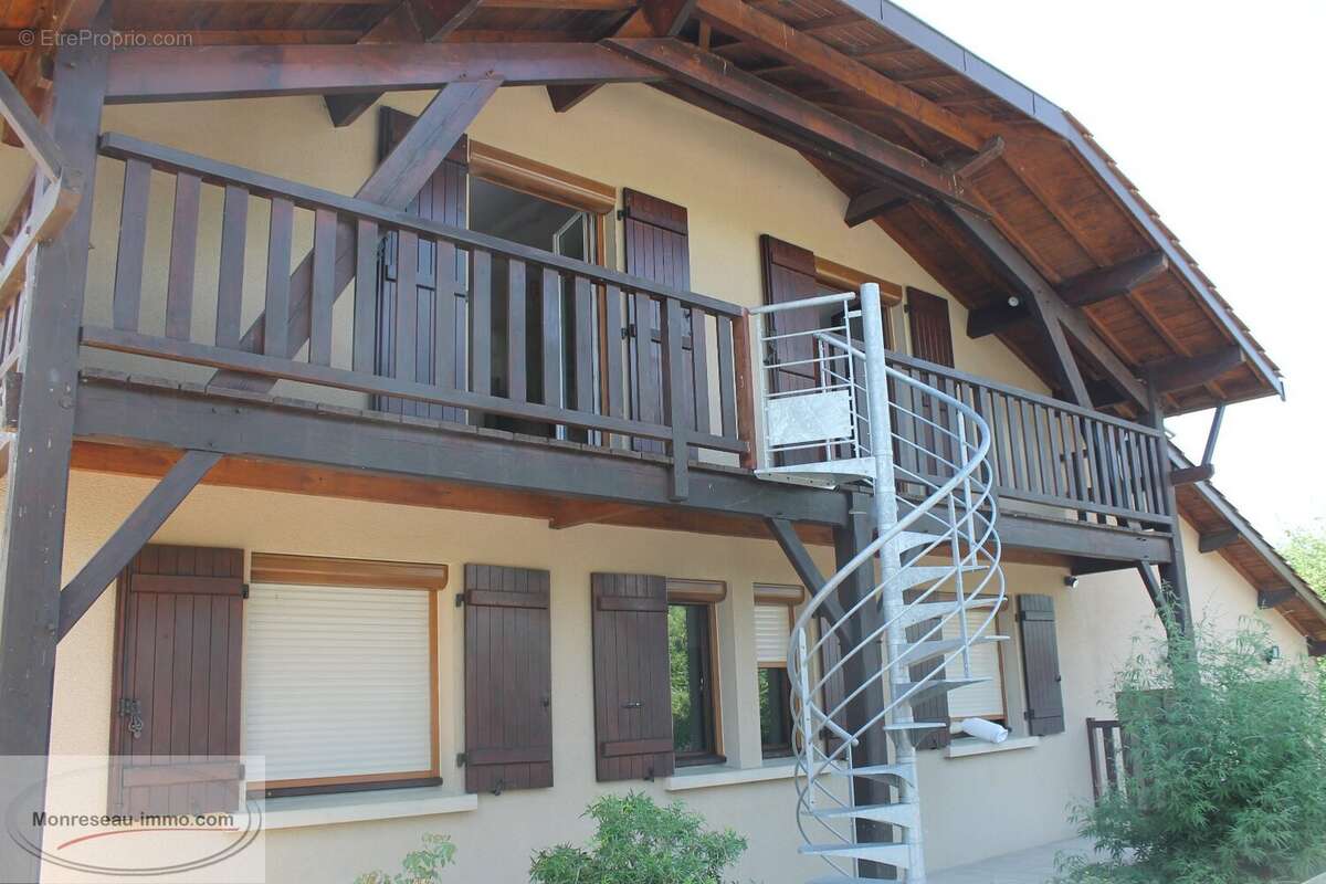 Maison à SAINT-CYR-SUR-MENTHON