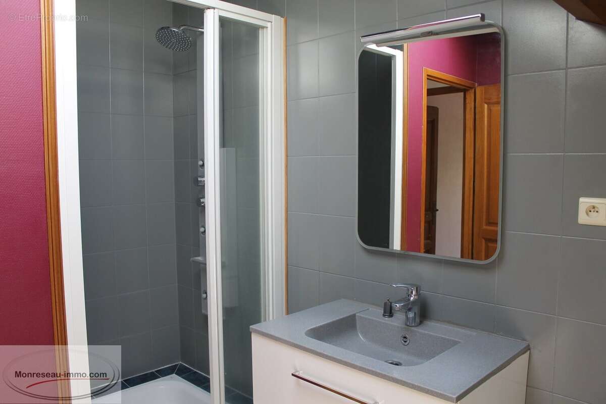 Maison à SAINT-CYR-SUR-MENTHON