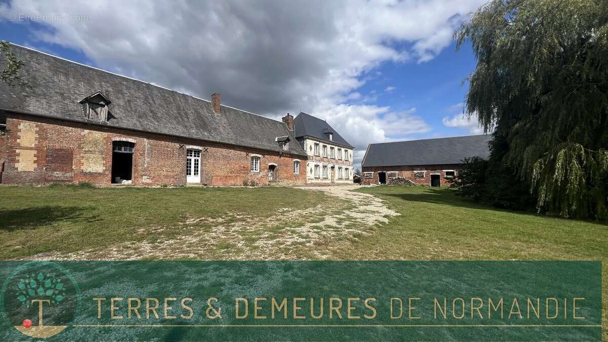 Maison à HAUDRICOURT