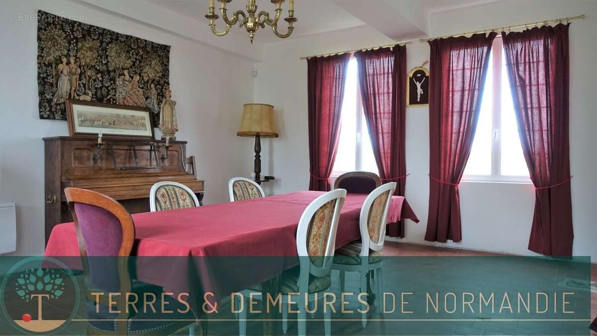 Maison à HAUDRICOURT