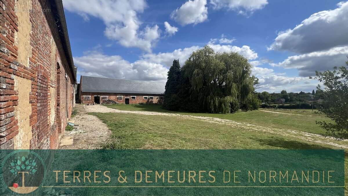 Maison à HAUDRICOURT