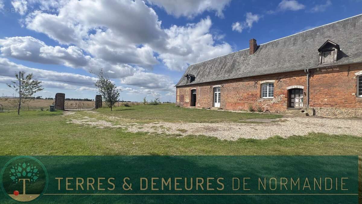 Maison à HAUDRICOURT