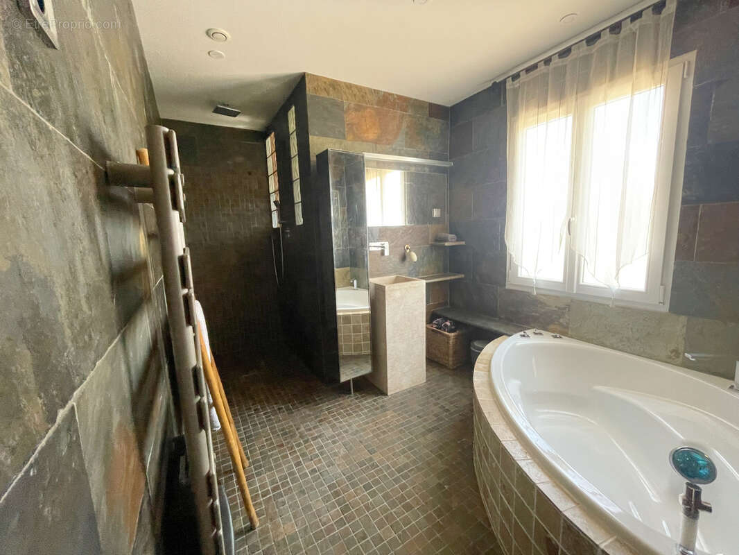 Maison à LA SEYNE-SUR-MER