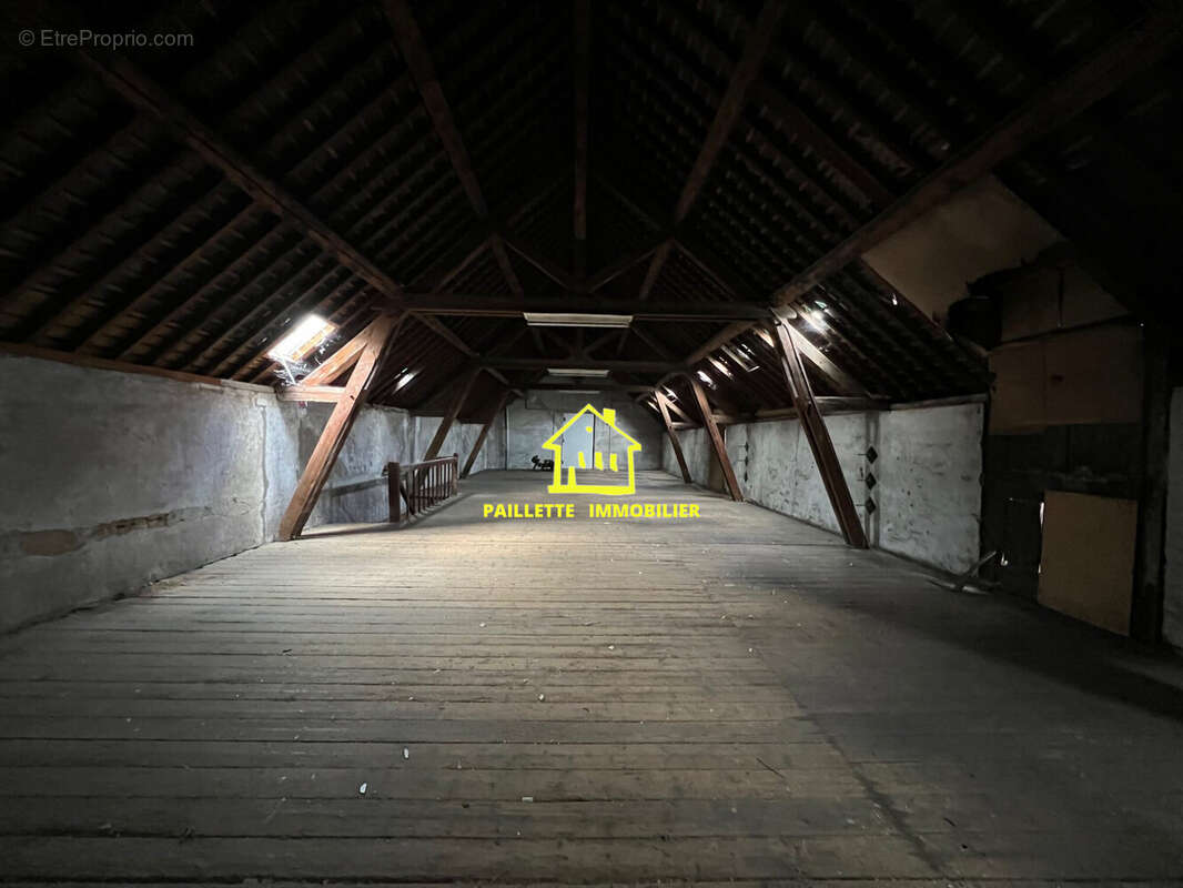 Appartement à LILLEBONNE