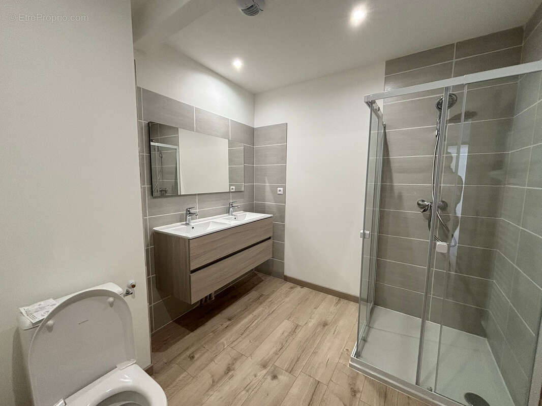 Maison à PONT-DE-VAUX