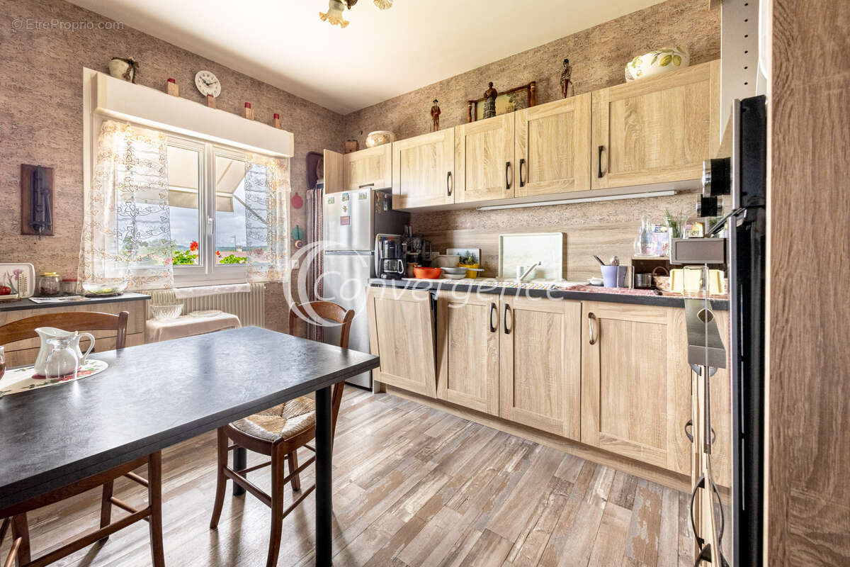 Maison à SAINT-JUNIEN