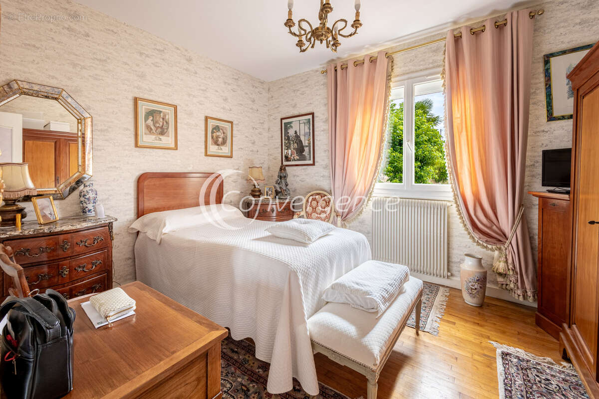 Maison à SAINT-JUNIEN