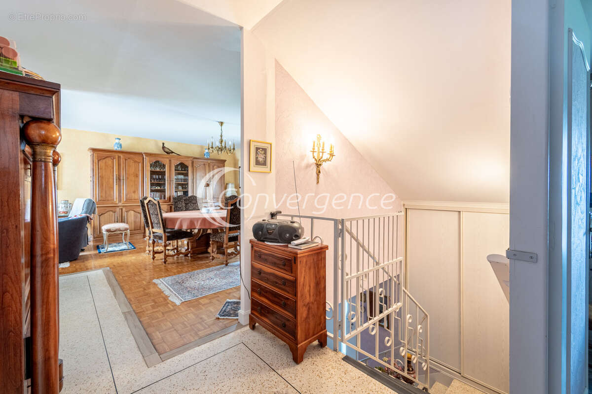 Maison à SAINT-JUNIEN