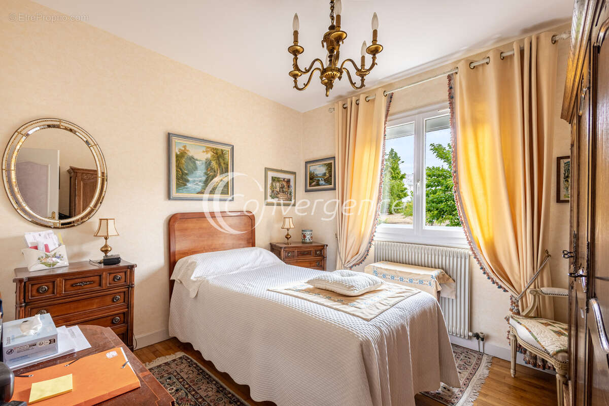 Maison à SAINT-JUNIEN