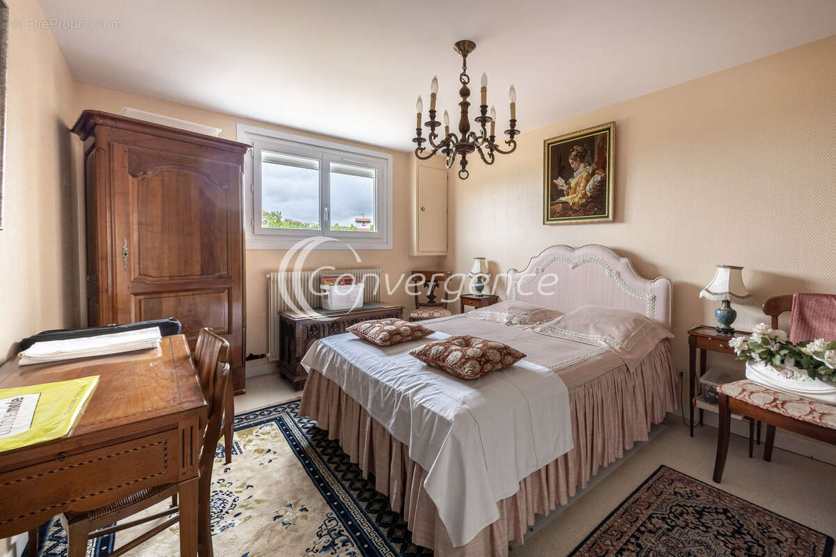 Maison à SAINT-JUNIEN