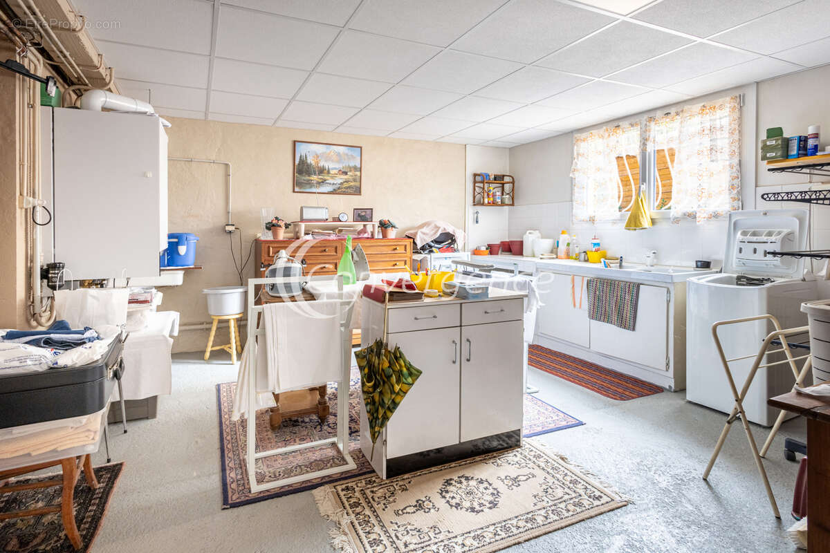 Maison à SAINT-JUNIEN