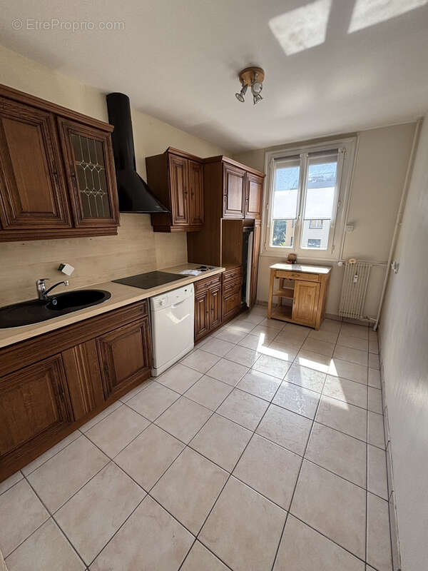 Appartement à SAINTE-GENEVIEVE-DES-BOIS