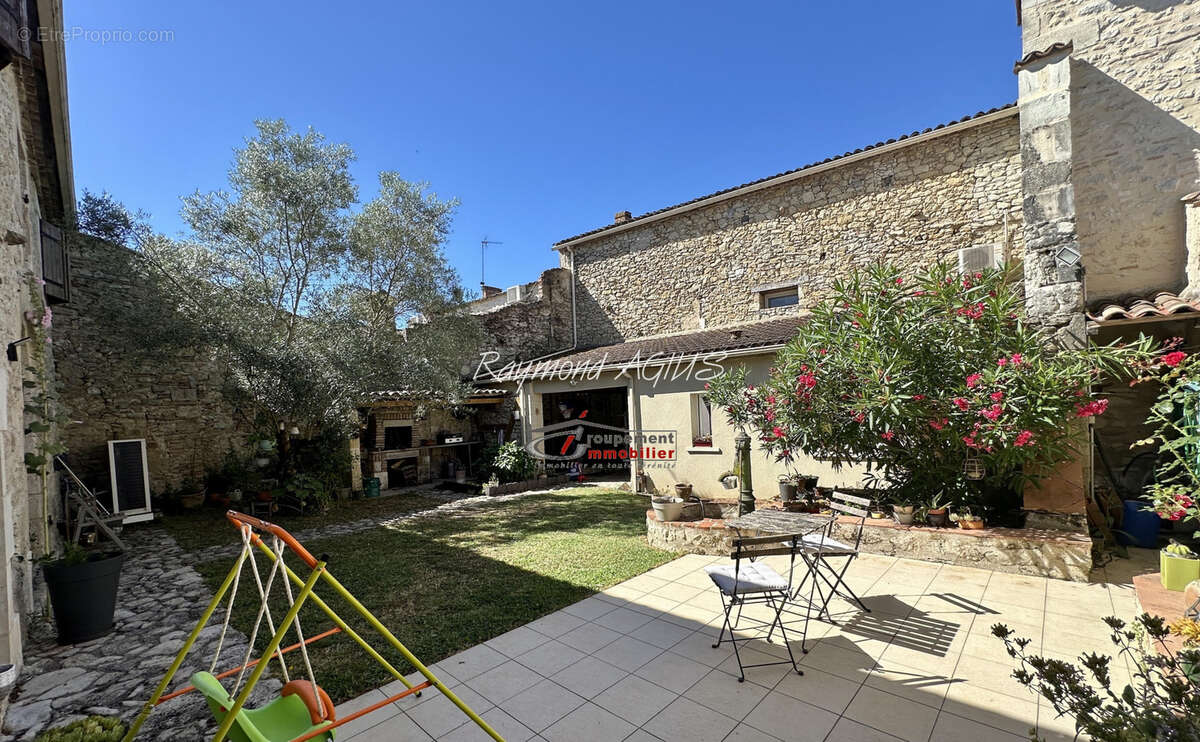 Maison à SAINT-MEARD-DE-GURCON