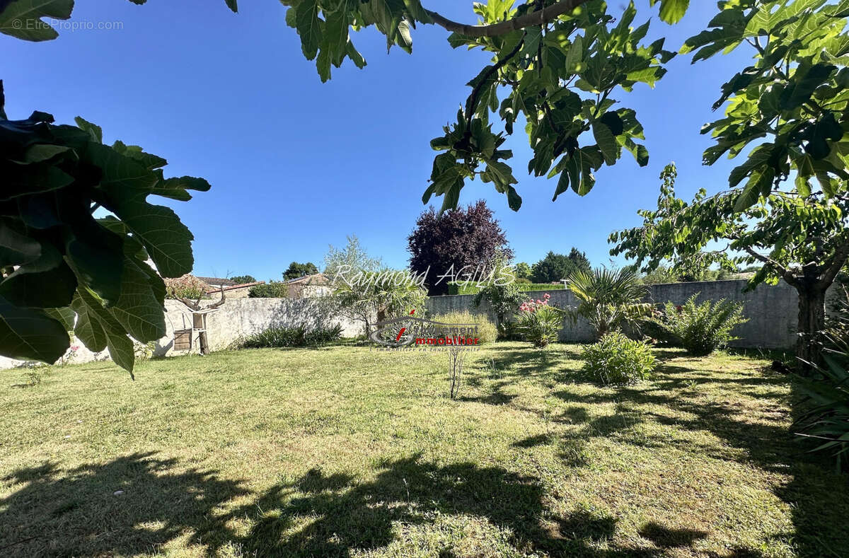 Maison à SAINT-MEARD-DE-GURCON