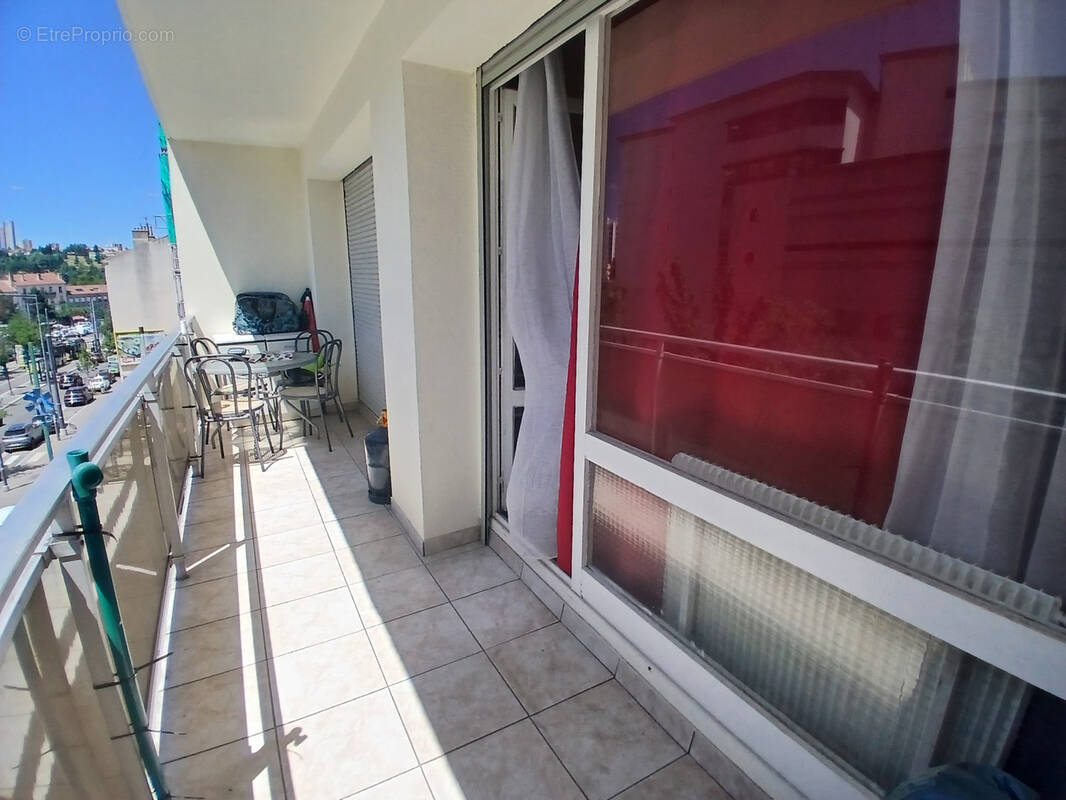 Appartement à SAINT-ETIENNE