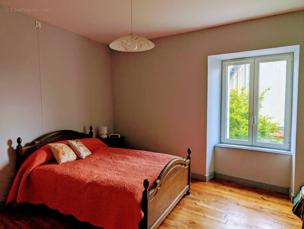 Maison à LA CHAISE-DIEU