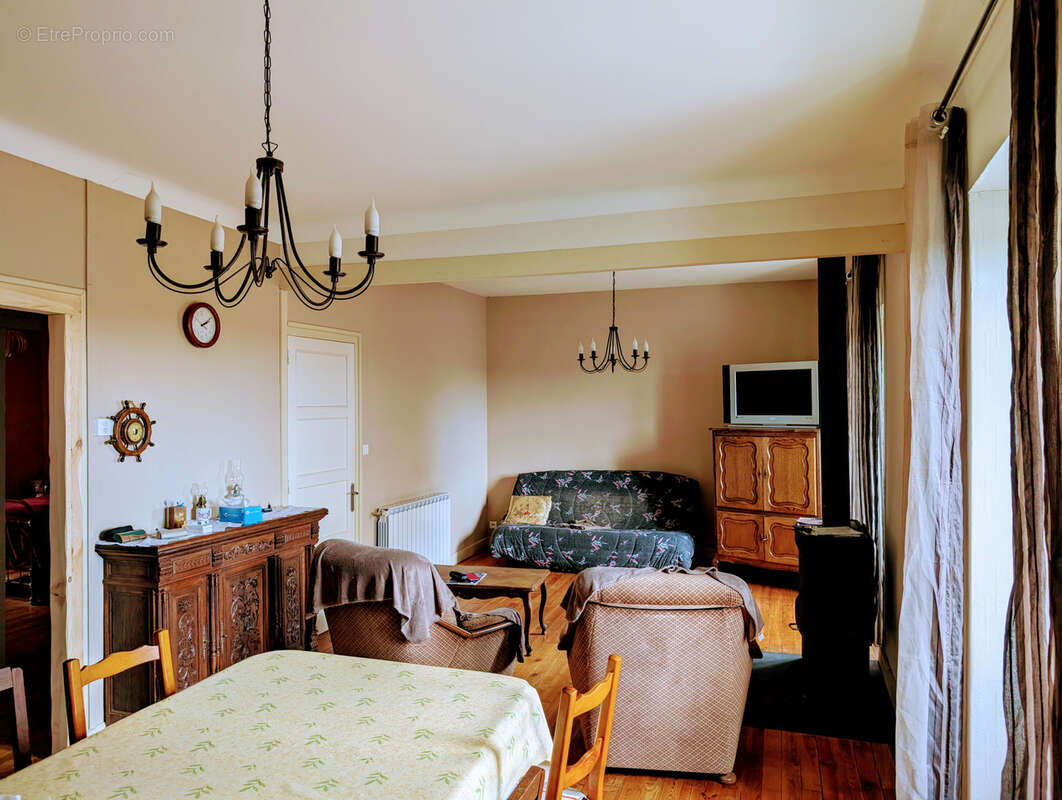 Maison à LA CHAISE-DIEU