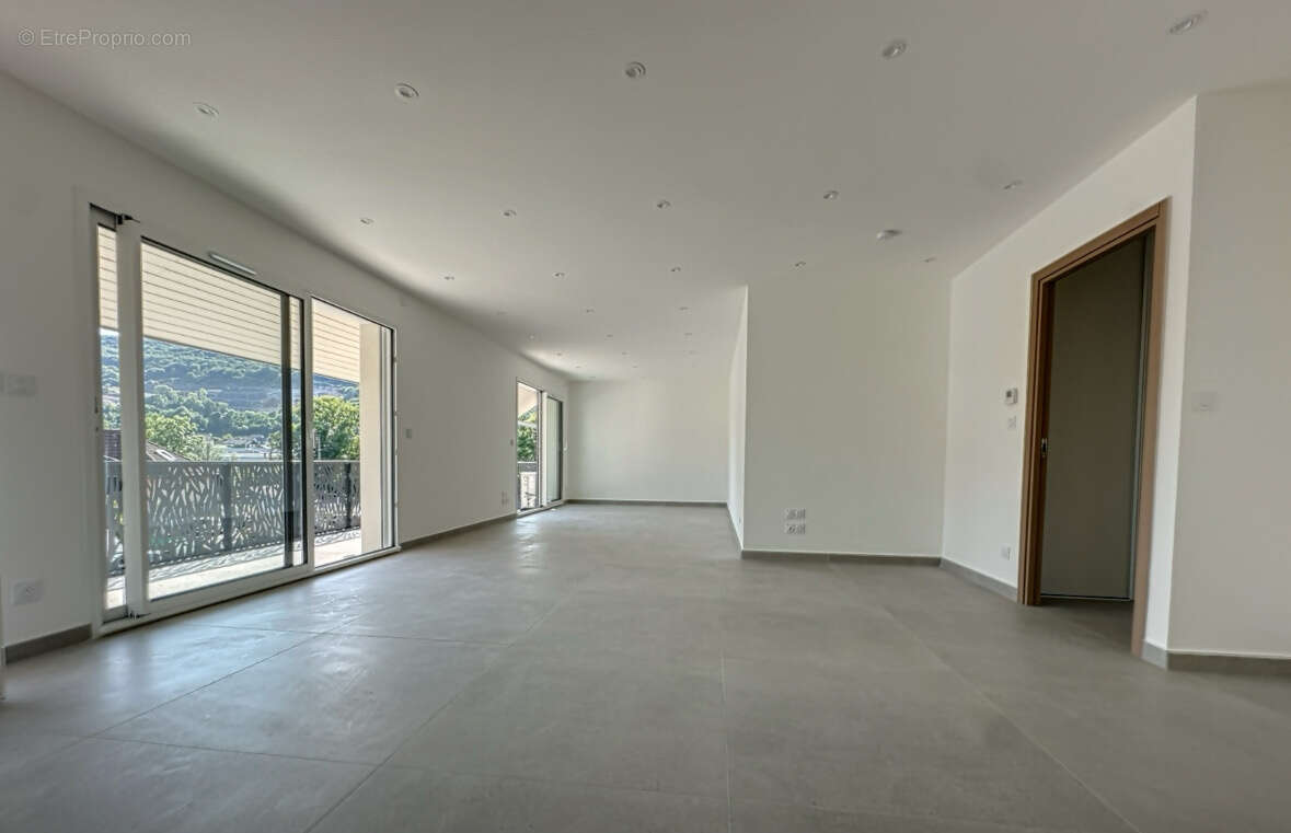 Appartement à AIX-LES-BAINS