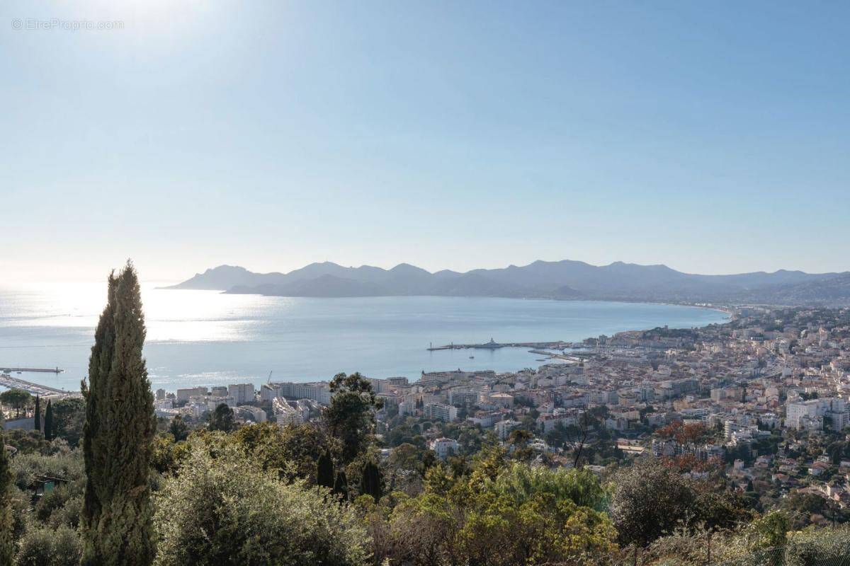 Maison à CANNES