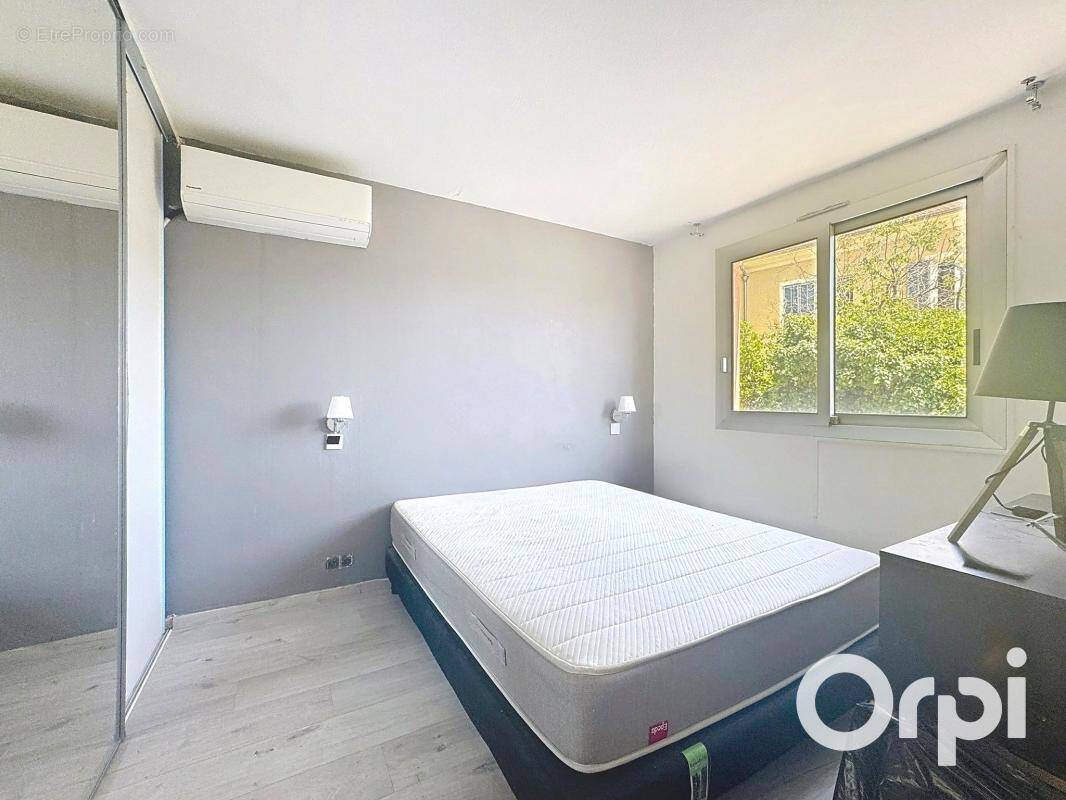 Appartement à VILLENEUVE-LOUBET