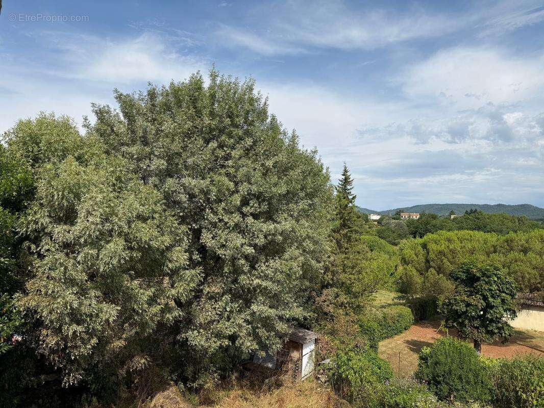 Maison à LABLACHERE