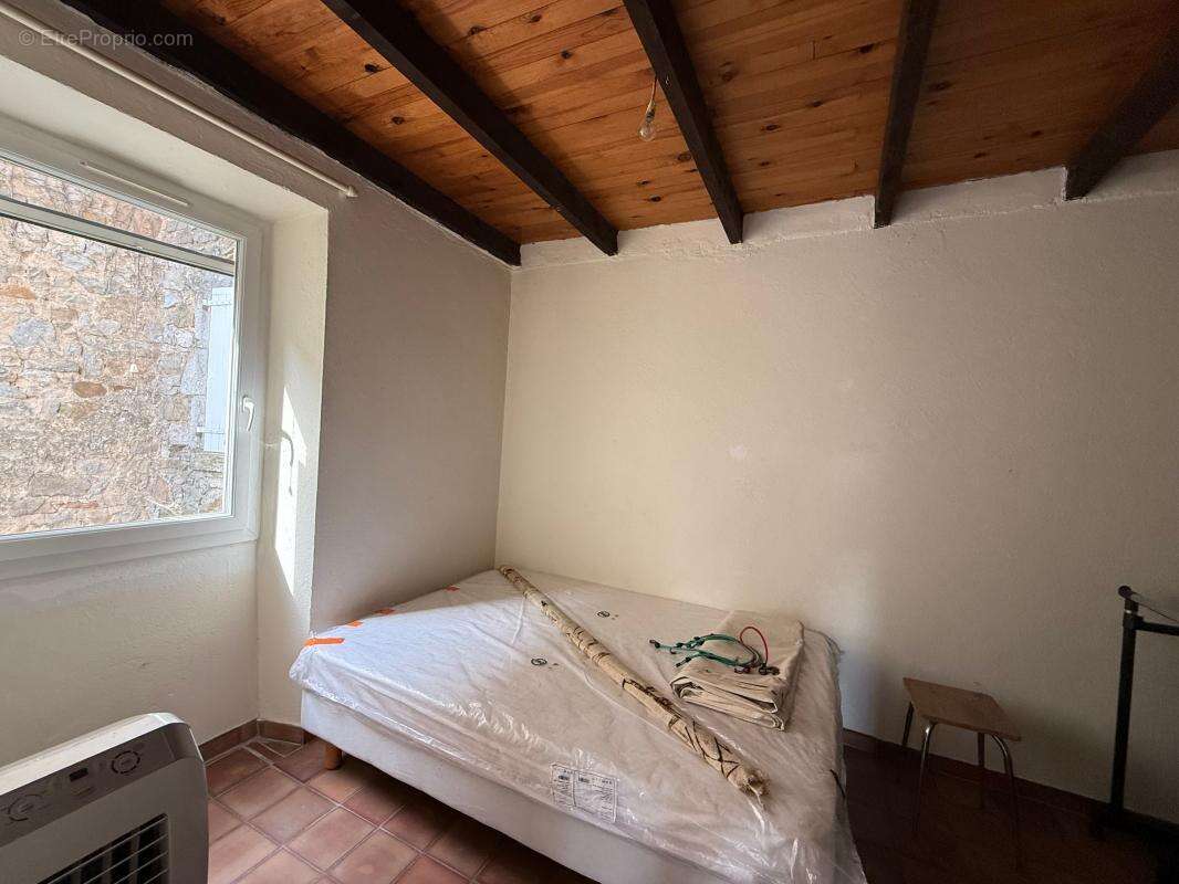 Maison à LABLACHERE