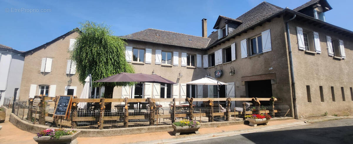 Maison à MIRANDOL-BOURGNOUNAC