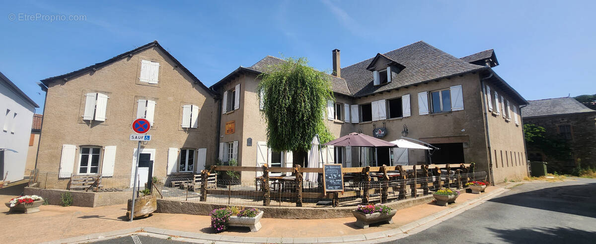 Maison à MIRANDOL-BOURGNOUNAC