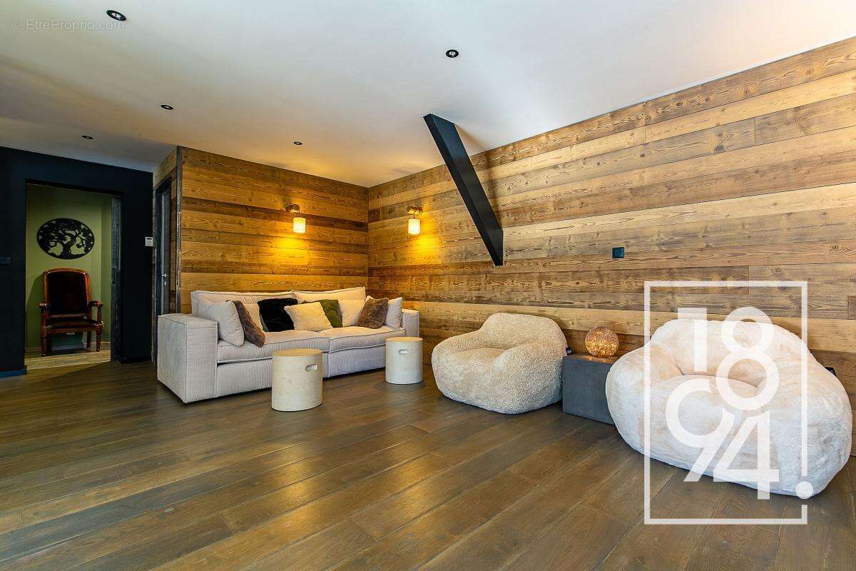 Maison à UVERNET-FOURS