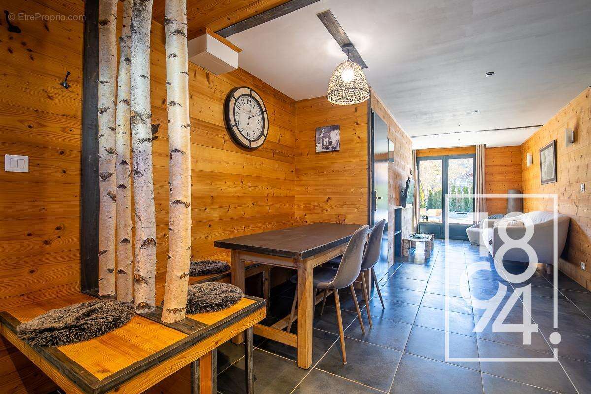 Maison à UVERNET-FOURS