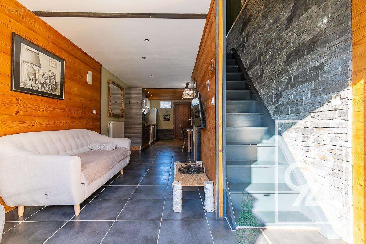 Maison à UVERNET-FOURS