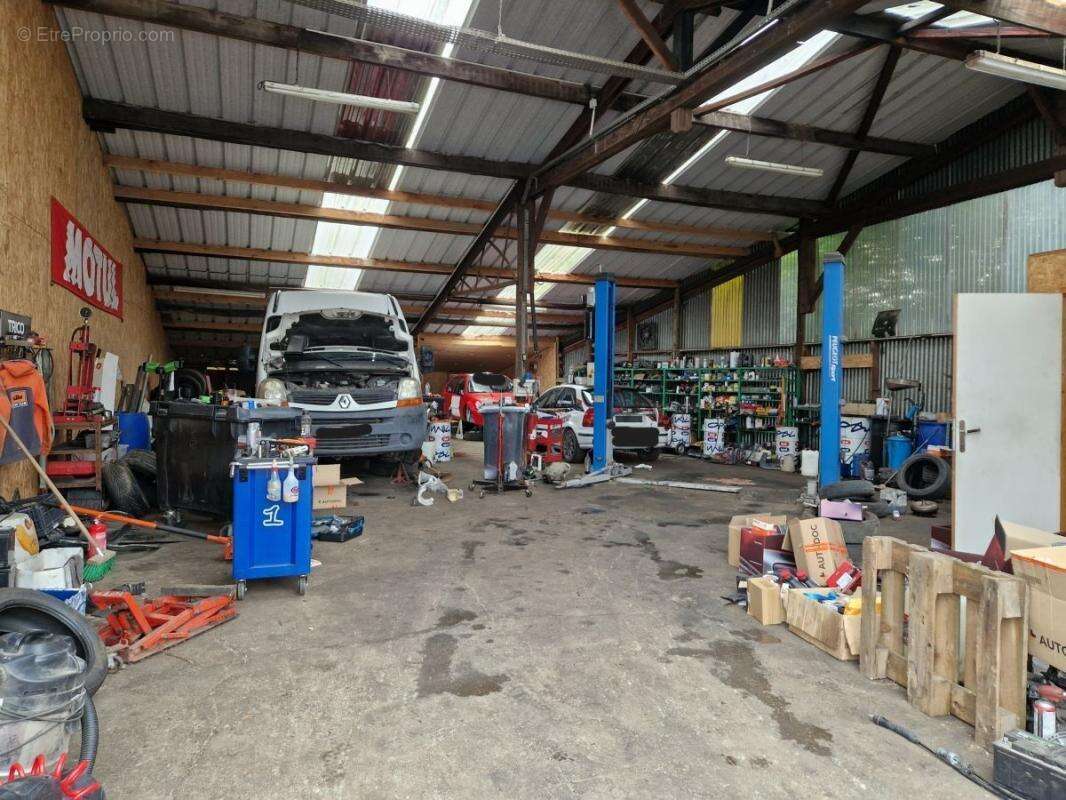 Commerce à CORMEILLES