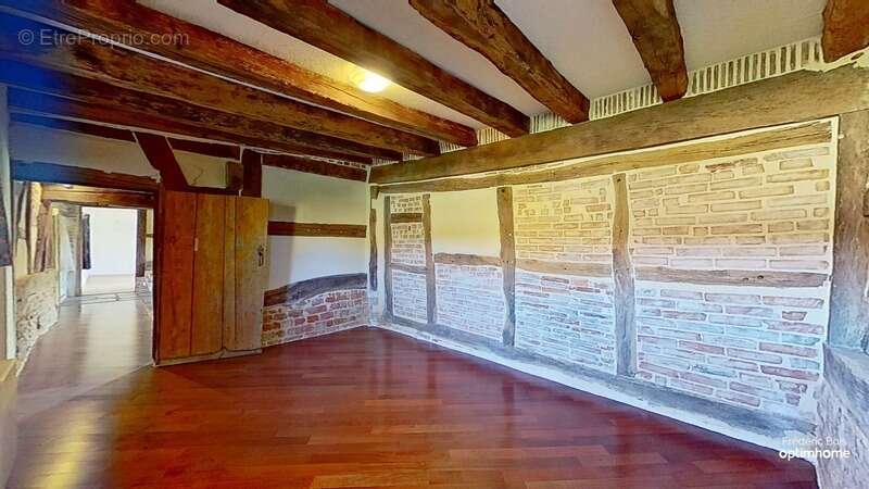 Maison à SAINT-GENIS-SUR-MENTHON