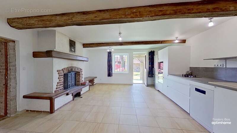 Maison à SAINT-GENIS-SUR-MENTHON