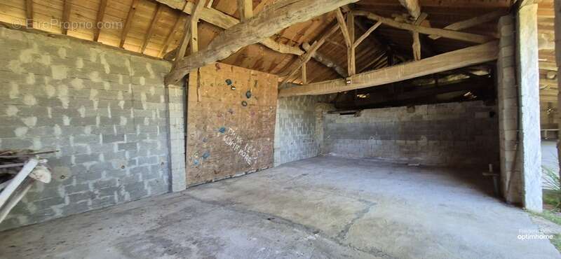 Maison à SAINT-GENIS-SUR-MENTHON